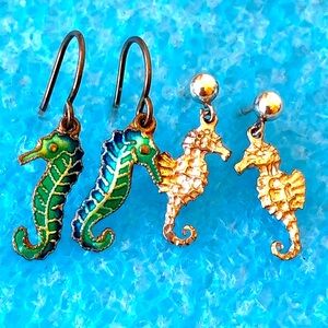 Summer fun 2 small sea  horse sterling silver earrings lot.